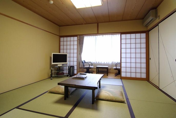 Imagen de la habitación del Hotel Kyoto Higashiyamasou. Foto 5
