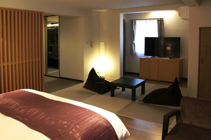 Imagen de la habitación del Hotel Kyoto Karasuma Oike Grandereverie. Foto 4