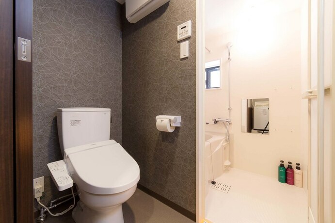 Imagen de la habitación del Hotel Kyoto Sanjo Ohashi. Foto 22