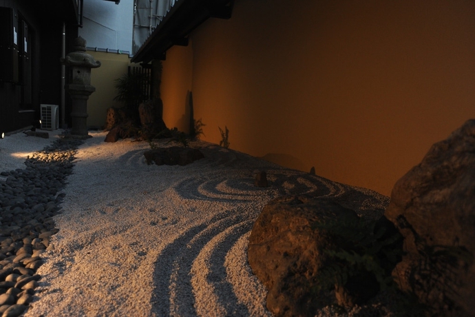 Imagen de la habitación del Hotel Kyoto Takasegawa Bettei. Foto 3