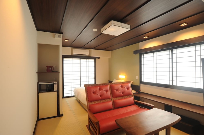 Imagen de la habitación del Hotel Kyoto Takasegawa Bettei. Foto 11