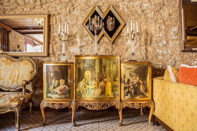 Imagen de los interiores del Hotel Kyrenia Palace Boutique. Foto 20