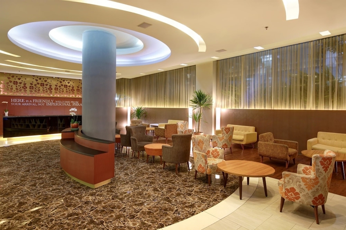Imagen de los interiores del Hotel Kyriad Airport Jakarta. Foto 17