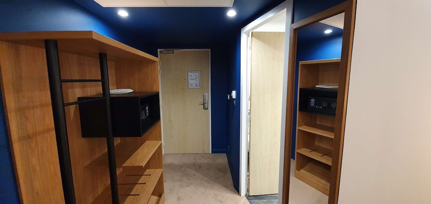 Imagen de la habitación del Hotel Kyriad Aix Les Milles - Plan De Campagne. Foto 5