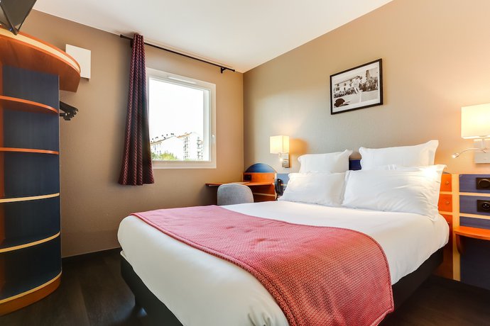 Imagen de la habitación del Hotel Kyriad Anglet-biarritz. Foto 17