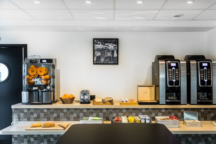 Imagen del bar/restaurante del Hotel Kyriad Anglet-biarritz. Foto 5