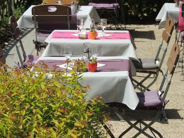 Imagen de los exteriores del Hotel Kyriad Annecy Nord - Epagny. Foto 17