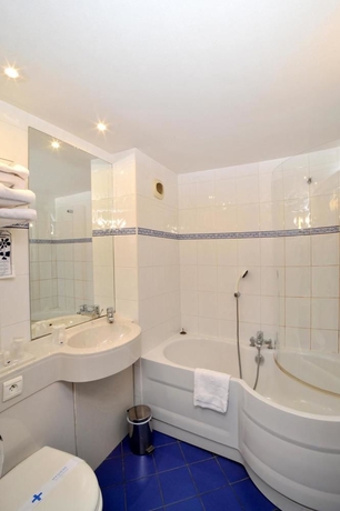 Imagen de la habitación del Hotel Kyriad Annecy Sud - Cran Gevrier. Foto 7