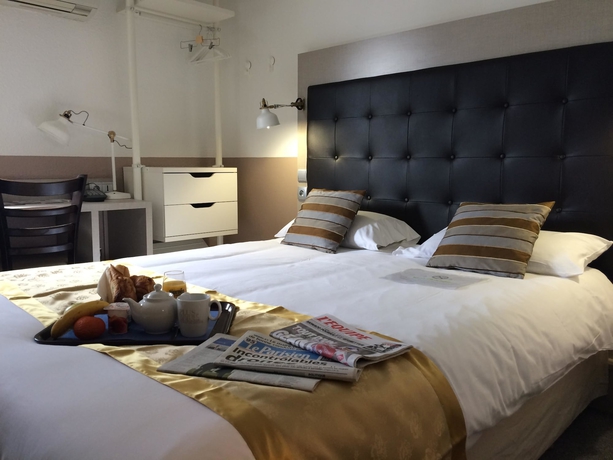 Imagen de la habitación del Hotel Kyriad Argenteuil. Foto 11