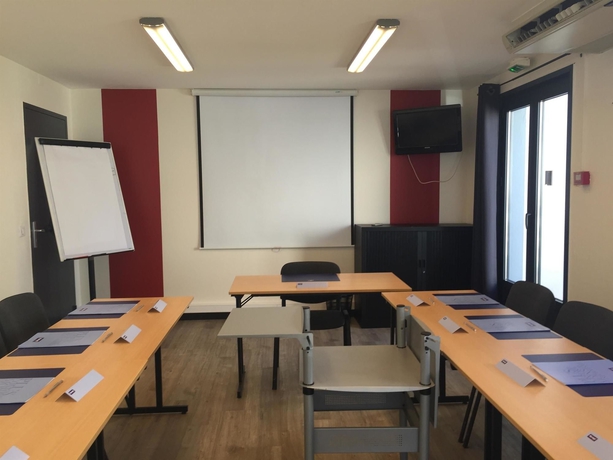 Imagen de los interiores del Hotel Kyriad Avignon - Centre Commercial Cap Sud. Foto 15