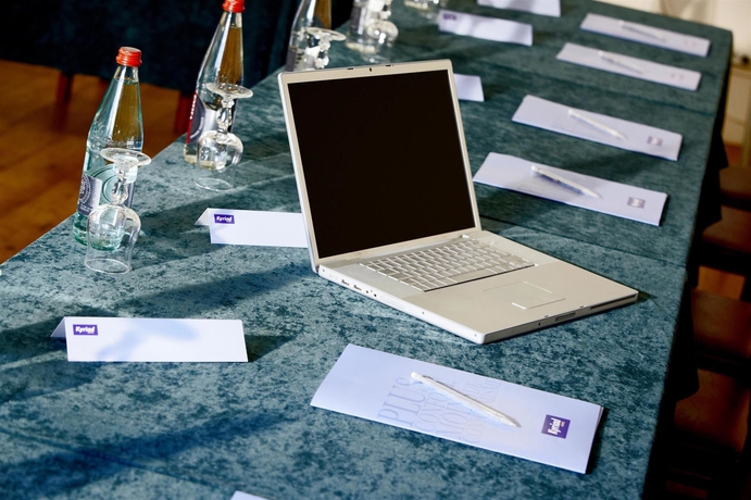 Imagen de los interiores del Hotel Kyriad Beauvais Sud. Foto 15