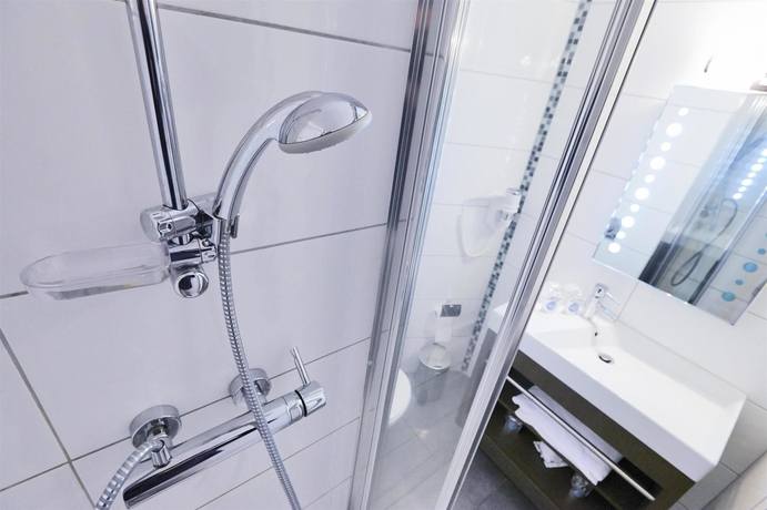 Imagen de la habitación del Hotel Kyriad Belfort Centre Gare. Foto 3