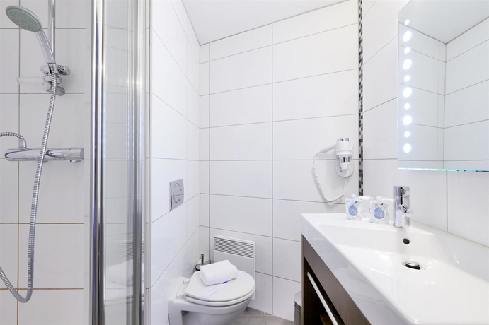 Imagen de la habitación del Hotel Kyriad Belfort Centre Gare. Foto 4