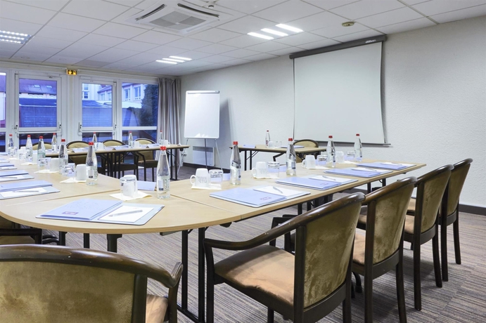 Imagen de los interiores del Hotel Kyriad Belfort Centre Gare. Foto 14