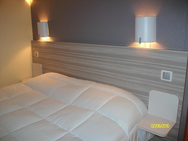 Imagen de la habitación del Hotel Kyriad Bellegarde - Gen&egrave;ve. Foto 13