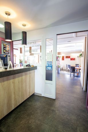 Imagen de los interiores del Hotel Kyriad Bellegarde - Gen&egrave;ve. Foto 20