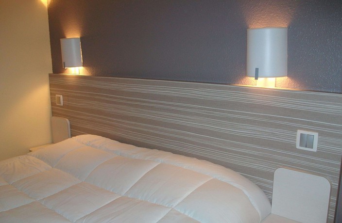 Imagen de la habitación del Hotel Kyriad Bellegarde - Gen&egrave;ve. Foto 16