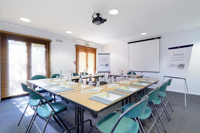 Imagen de los interiores del Hotel Kyriad Blois Nord. Foto 14