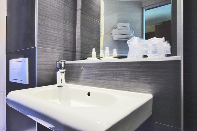 Imagen general del Hotel Kyriad Bordeaux- Lormont. Foto 9