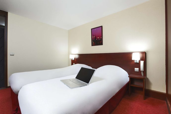 Imagen de la habitación del Hotel Kyriad Bordeaux- Lormont. Foto 10