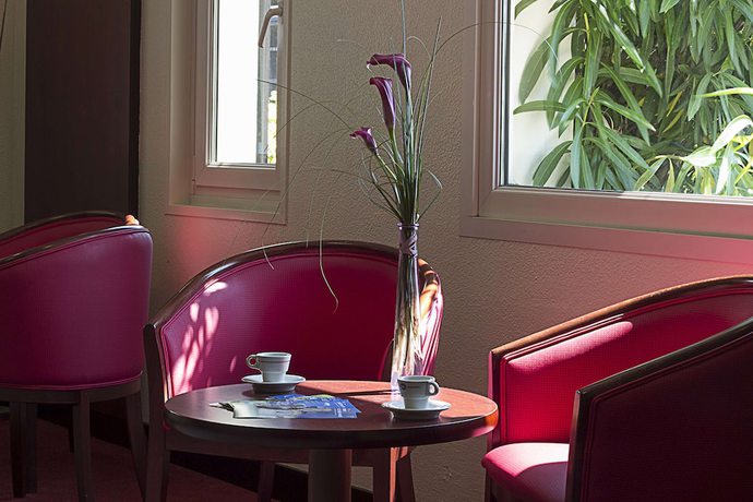 Imagen de los interiores del Hotel Kyriad Bordeaux- Lormont. Foto 12