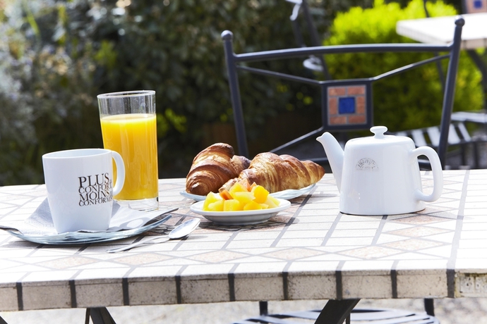 Imagen general del Hotel Kyriad Bordeaux- Lormont. Foto 13