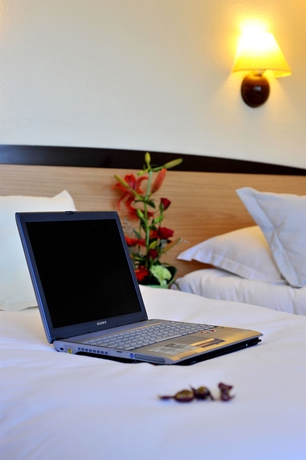 Imagen de la habitación del Hotel Kyriad Bordeaux - Mérignac Aéroport. Foto 8