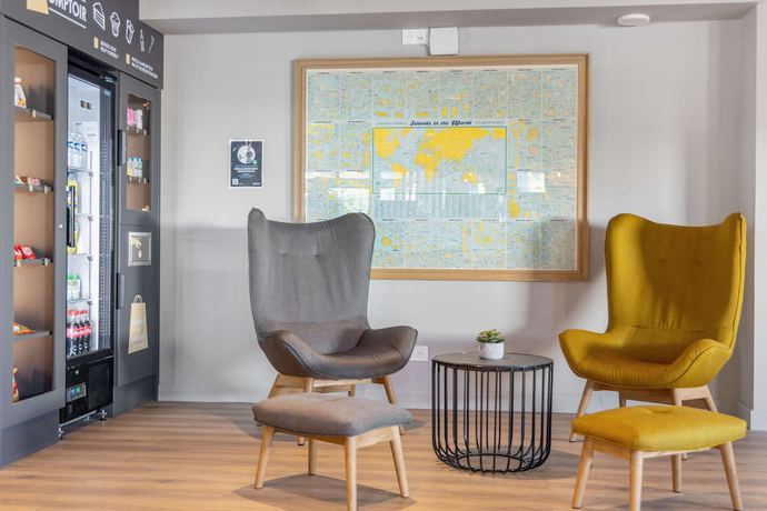 Imagen de los interiores del Hotel Kyriad Bordeaux Nord Sainte Eulalie. Foto 19