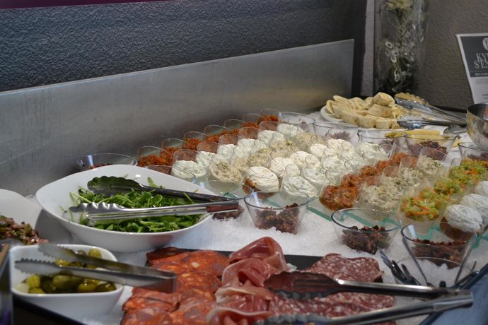 Imagen del bar/restaurante del Hotel Kyriad Brive La Gaillarde Centre. Foto 7