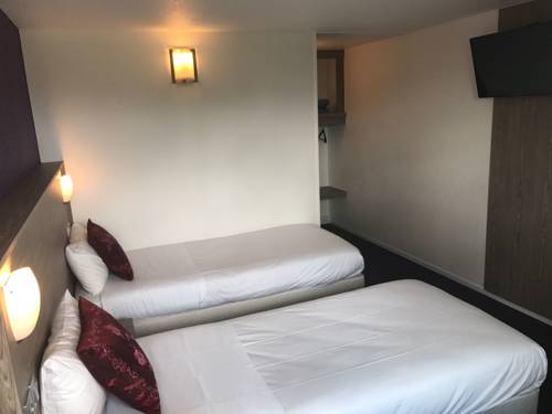 Imagen de la habitación del Hotel Kyriad Cambrai. Foto 7