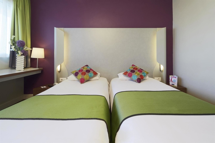 Imagen de la habitación del Hotel Kyriad Carcassonne Aéroport. Foto 9