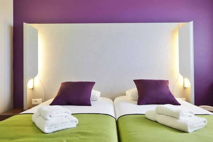 Imagen de la habitación del Hotel Kyriad Carcassonne Aéroport. Foto 13