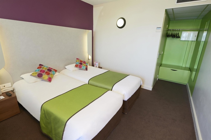 Imagen de la habitación del Hotel Kyriad Carcassonne Aéroport. Foto 15