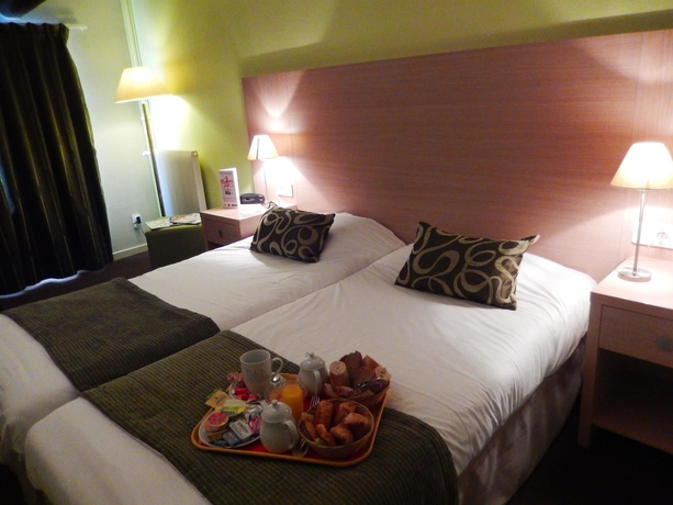 Imagen de la habitación del Hotel Kyriad Chalon Sur Saone Centre. Foto 8