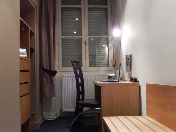 Imagen de la habitación del Hotel Kyriad Chalon Sur Saone Centre. Foto 12