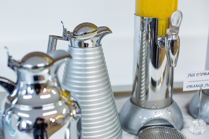 Imagen del bar/restaurante del Hotel Kyriad Chambéry Centre - Curial. Foto 4