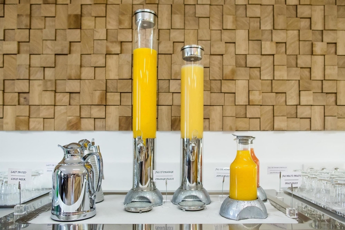 Imagen del bar/restaurante del Hotel Kyriad Chambéry Centre - Curial. Foto 5