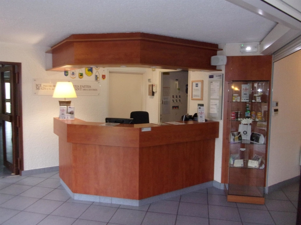 Imagen de los interiores del Hotel Kyriad Chantilly. Foto 17