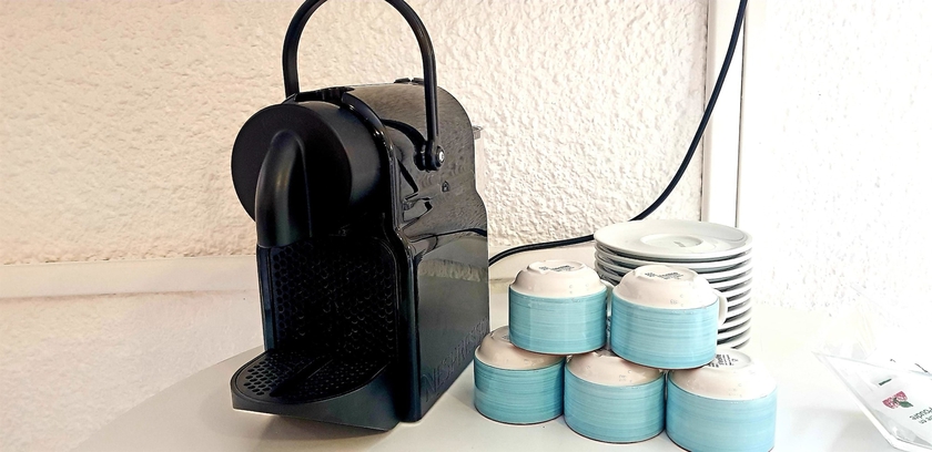 Imagen de los interiores del Hotel Kyriad Chantilly. Foto 19