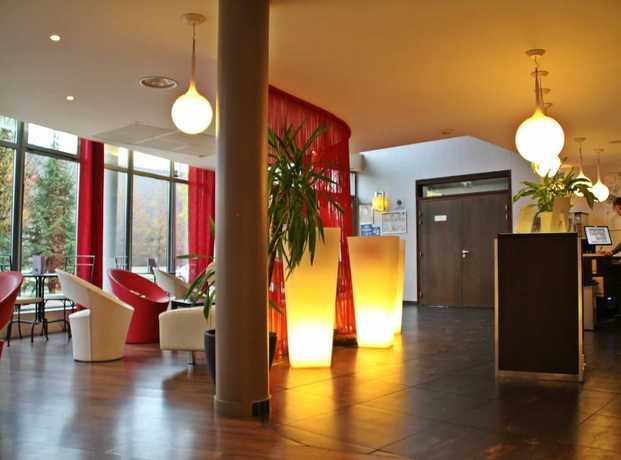Imagen de los interiores del Hotel Kyriad Charleville Mezieres. Foto 15