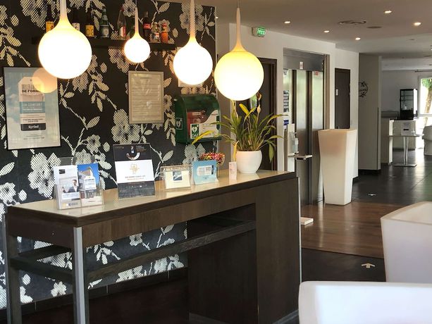 Imagen de los interiores del Hotel Kyriad Charleville Mezieres. Foto 20