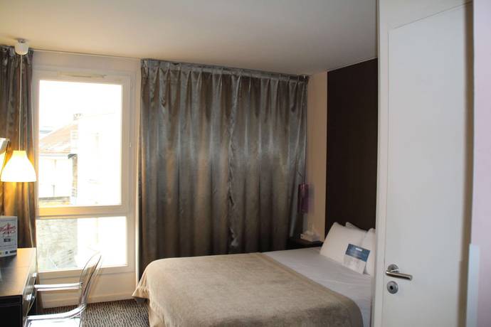 Imagen de la habitación del Hotel Kyriad Charleville Mezieres. Foto 10