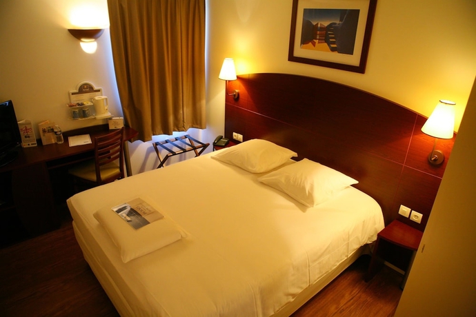 Imagen de la habitación del Hotel Kyriad Chateauroux. Foto 11