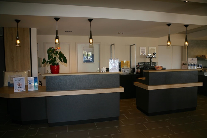 Imagen de los interiores del Hotel Kyriad Chateauroux. Foto 19