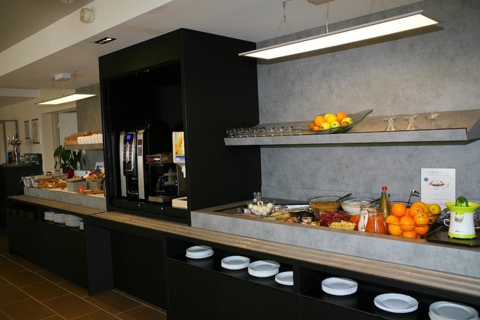 Imagen del bar/restaurante del Hotel Kyriad Chateauroux. Foto 4