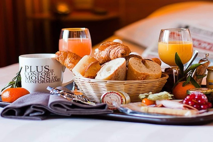 Imagen del bar/restaurante del Hotel Kyriad Clermont-ferrand Centre. Foto 4