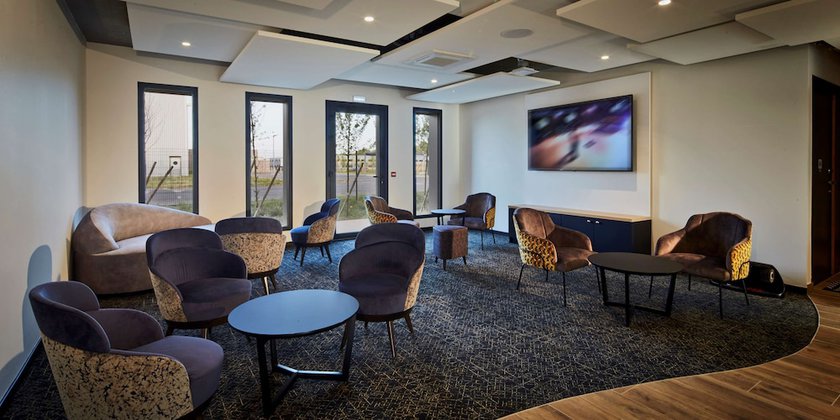 Imagen de los interiores del Hotel Kyriad Combs-la-ville - Senart. Foto 18