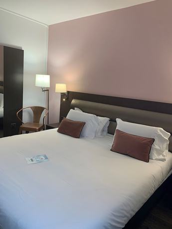 Imagen de la habitación del Hotel Kyriad Crepy en Valois. Foto 10