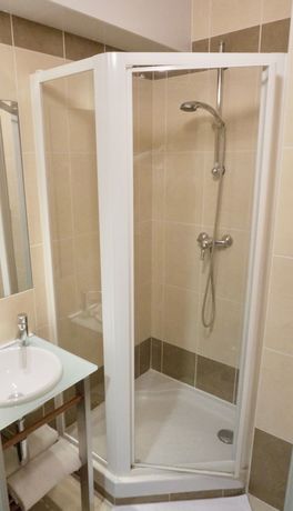 Imagen de la habitación del Hotel Kyriad Crepy en Valois. Foto 13