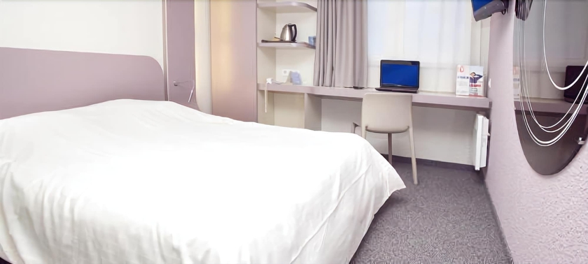 Imagen de la habitación del Hotel Kyriad - Deauville St Arnoult. Foto 6